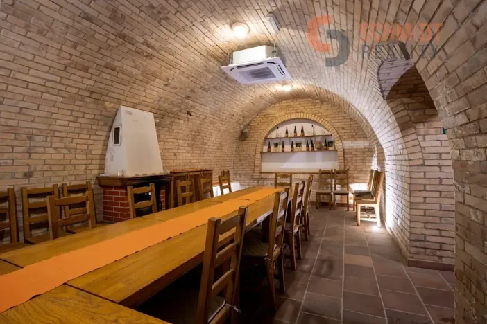 Prodej ubytování, Podivín, 450 m2