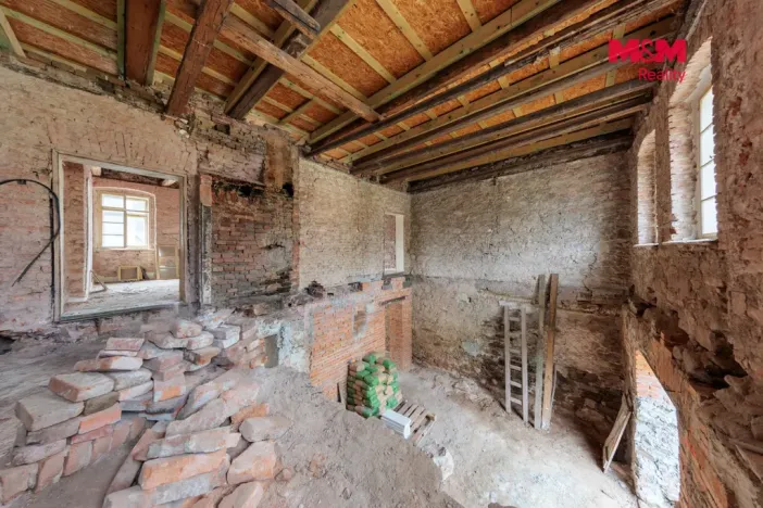 Prodej rodinného domu, Krásno, Náměstí, 348 m2