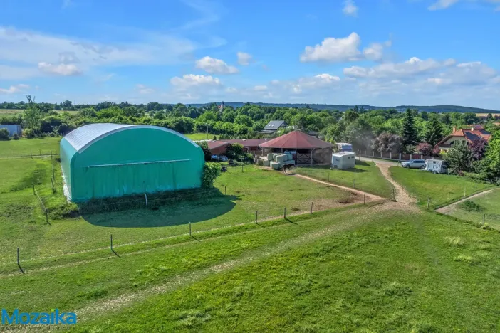 Pronájem zemědělské usedlosti, Líšnice, 358 m2