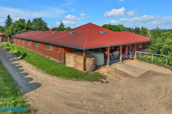 Pronájem zemědělské usedlosti, Líšnice, 358 m2
