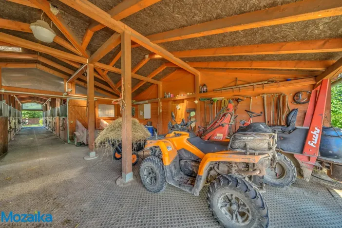 Pronájem zemědělské usedlosti, Líšnice, 358 m2
