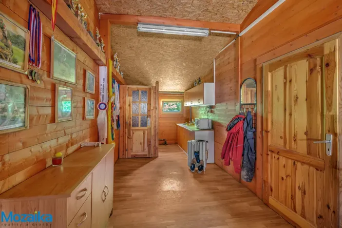 Pronájem zemědělské usedlosti, Líšnice, 358 m2