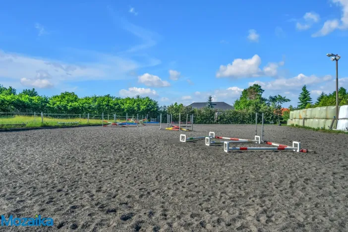 Pronájem zemědělské usedlosti, Líšnice, 358 m2