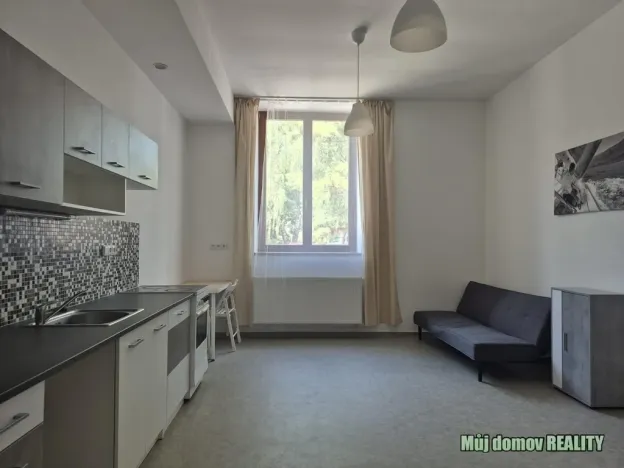 Pronájem bytu 2+kk, Praha - Kbely, Luštěnická, 48 m2