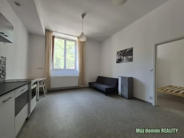 Pronájem bytu 2+kk, Praha - Kbely, Luštěnická, 48 m2