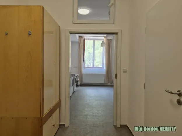 Pronájem bytu 2+kk, Praha - Kbely, Luštěnická, 48 m2