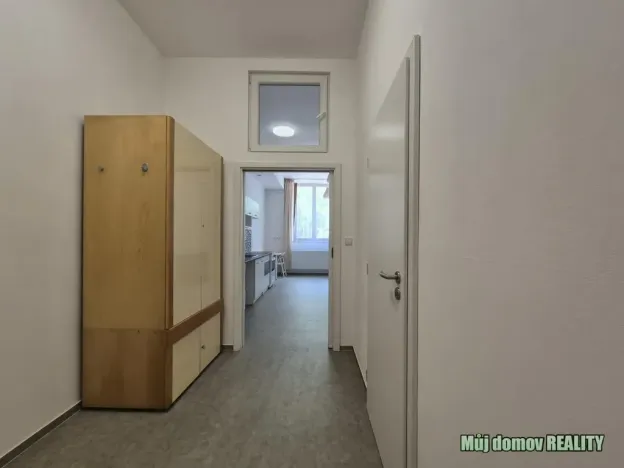 Pronájem bytu 2+kk, Praha - Kbely, Luštěnická, 48 m2