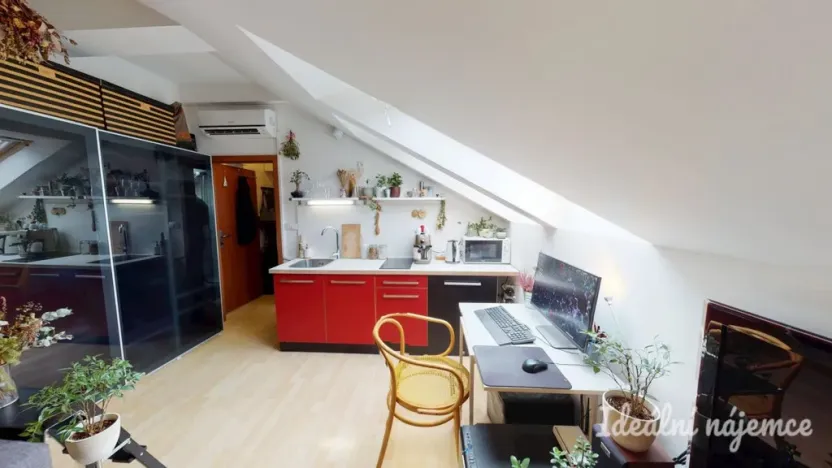 Pronájem bytu 1+kk, Brno - Zábrdovice, Körnerova, 22 m2