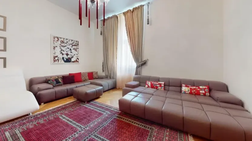 Prodej bytu 2+1, Karlovy Vary, Zámecký vrch, 64 m2