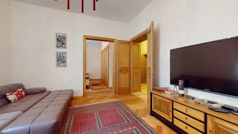 Prodej bytu 2+1, Karlovy Vary, Zámecký vrch, 64 m2