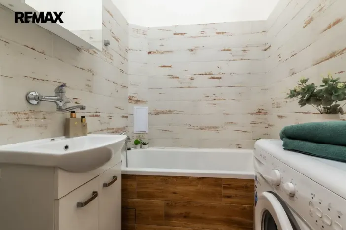 Pronájem bytu 2+kk, Praha - Vinohrady, Budečská, 60 m2