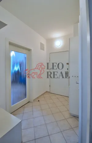 Pronájem bytu 4+1, Praha - Veleslavín, Na okraji, 130 m2