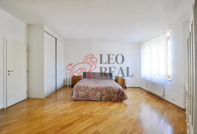 Pronájem bytu 4+1, Praha - Veleslavín, Na okraji, 130 m2