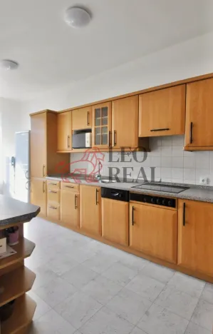 Pronájem bytu 4+1, Praha - Veleslavín, Na okraji, 130 m2
