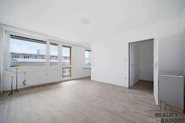 Pronájem bytu 1+kk, Pardubice, Palackého třída, 32 m2