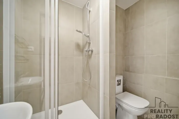 Pronájem bytu 1+kk, Pardubice, Palackého třída, 32 m2