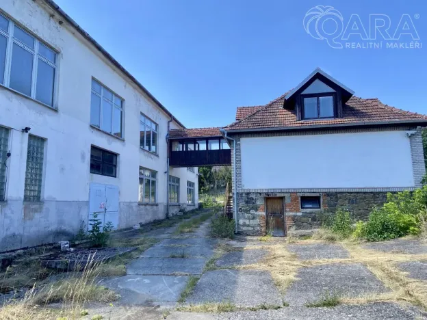 Pronájem výrobních prostor, Račice-Pístovice - Račice, 1622 m2