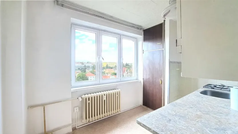 Prodej bytu 3+1, Praha - Strašnice, Černokostelecká, 63 m2