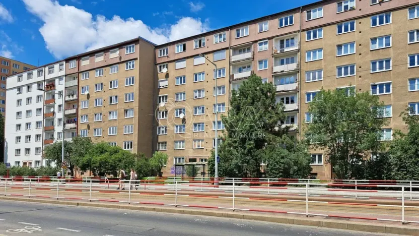 Prodej bytu 3+1, Praha - Strašnice, Černokostelecká, 63 m2