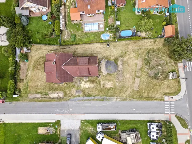 Prodej pozemku pro bydlení, Broumy, Školní, 1724 m2