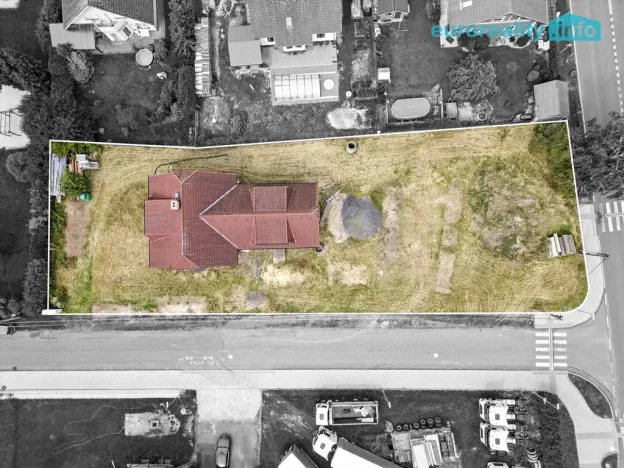 Prodej pozemku pro bydlení, Broumy, Školní, 1724 m2