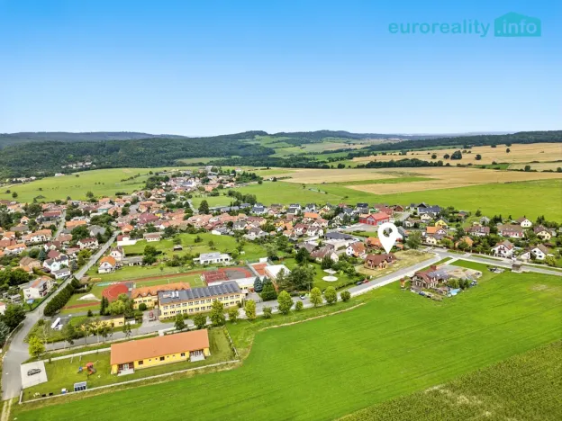 Prodej pozemku pro bydlení, Broumy, Školní, 1724 m2