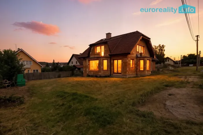 Prodej pozemku pro bydlení, Broumy, Školní, 1724 m2