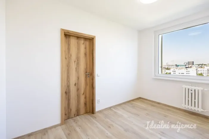Pronájem bytu 4+1, Praha - Žižkov, Květinková, 74 m2