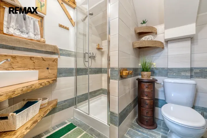 Prodej apartmánu, Všechlapy, 200 m2