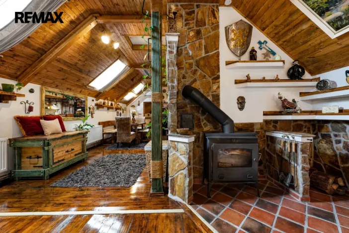 Prodej apartmánu, Všechlapy, 200 m2