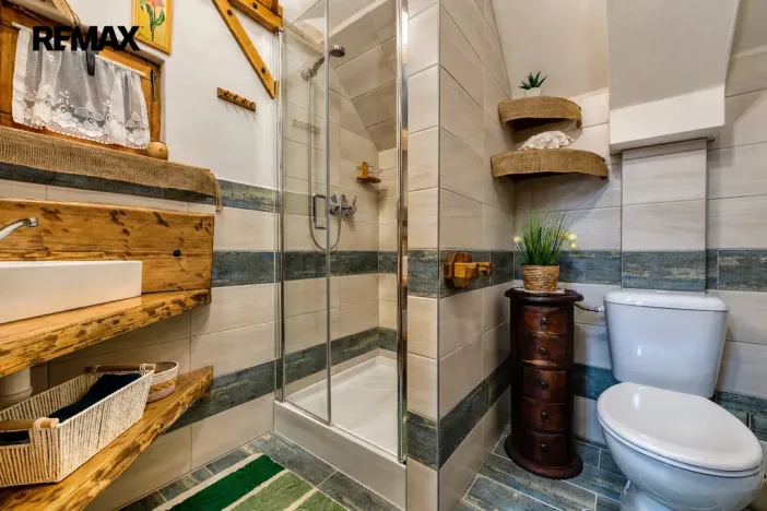 Prodej apartmánu, Všechlapy, 200 m2