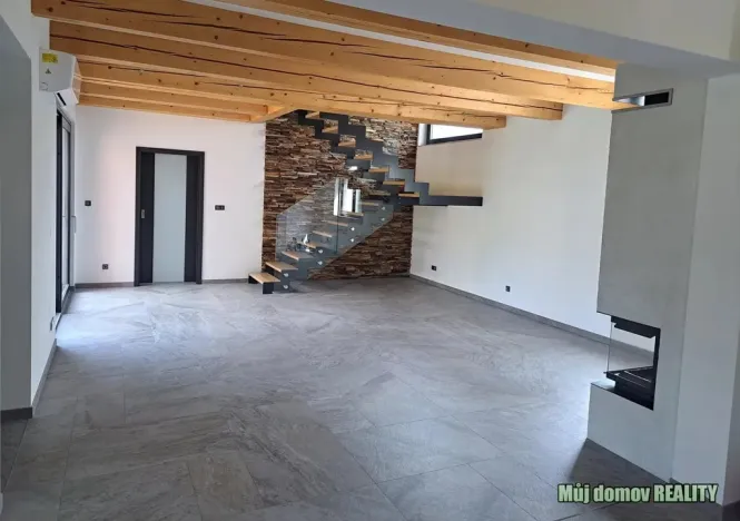 Pronájem rodinného domu, Praha - Nebušice, V uličkách, 166 m2