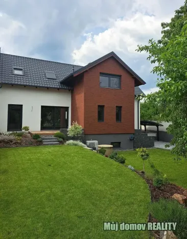 Pronájem rodinného domu, Praha - Nebušice, V uličkách, 166 m2