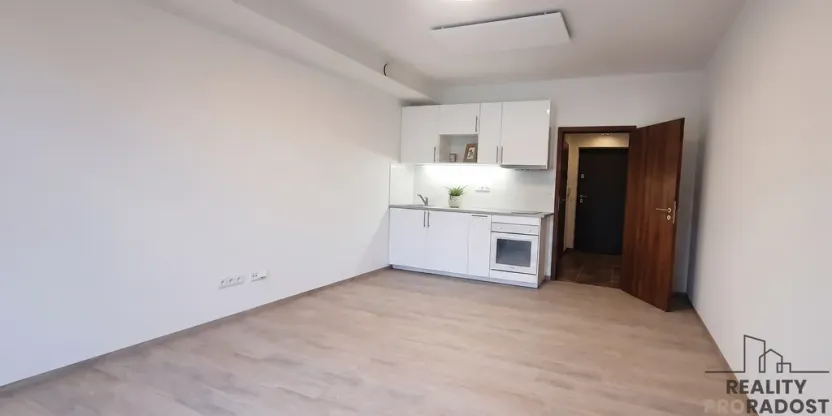 Pronájem bytu 1+kk, Brno, Kytnerova, 29 m2