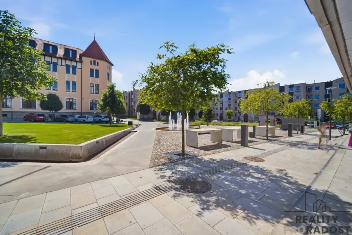 Pronájem obchodního prostoru, Havlíčkův Brod, Smetanovo náměstí, 317 m2
