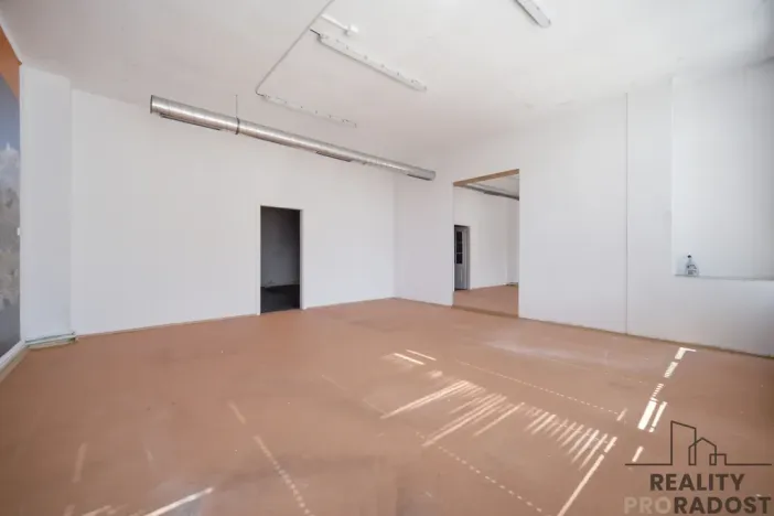 Pronájem obchodního prostoru, Havlíčkův Brod, Smetanovo náměstí, 317 m2