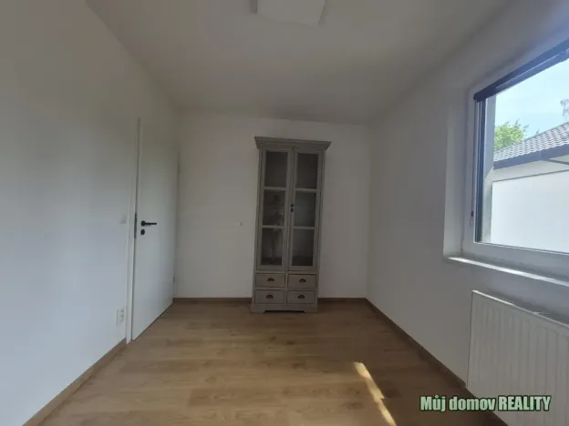 Pronájem rodinného domu, Praha - Klánovice, Smidarská, 120 m2