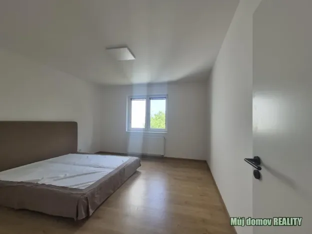Pronájem rodinného domu, Praha - Klánovice, Smidarská, 120 m2