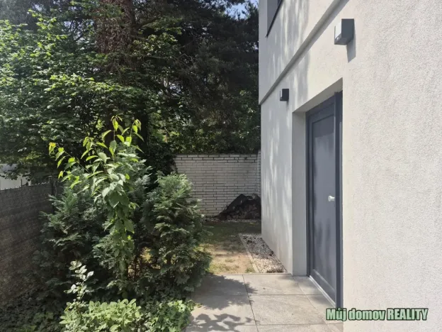 Pronájem rodinného domu, Praha - Klánovice, Smidarská, 120 m2