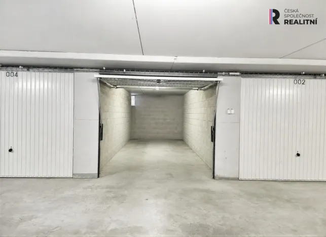 Pronájem garáže, Praha - Stodůlky, Bašteckého, 18 m2