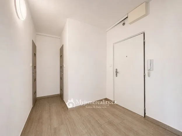 Prodej bytu 2+1, Znojmo, Přímětická, 47 m2