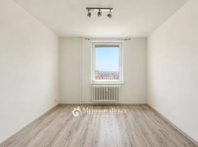 Prodej bytu 2+1, Znojmo, Přímětická, 47 m2
