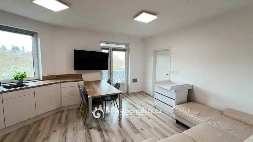 Pronájem bytu 3+kk, Znojmo, Vančurova, 56 m2