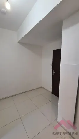 Pronájem bytu 2+kk, Praha - Kyje, Stružky, 45 m2