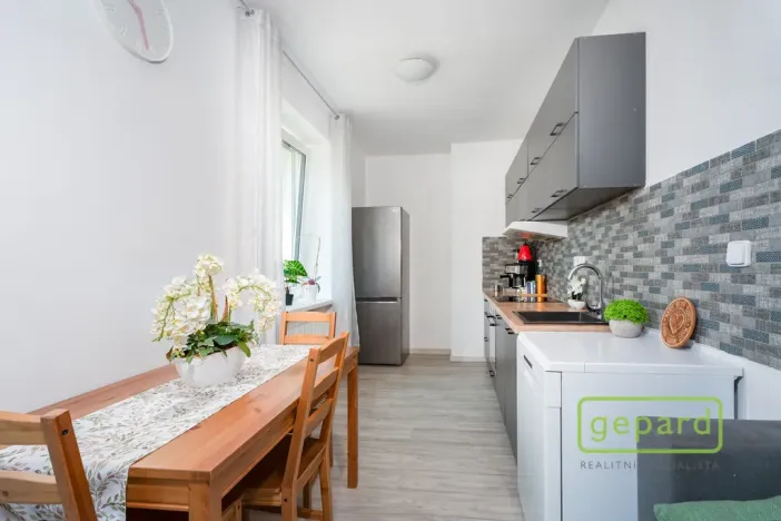 Prodej bytu 2+kk, Mníšek pod Brdy, Jana Šťastného, 53 m2