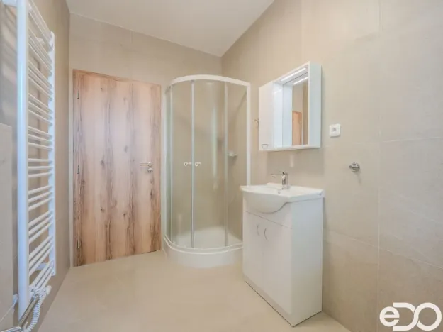 Pronájem bytu 3+kk, Máslojedy, 70 m2