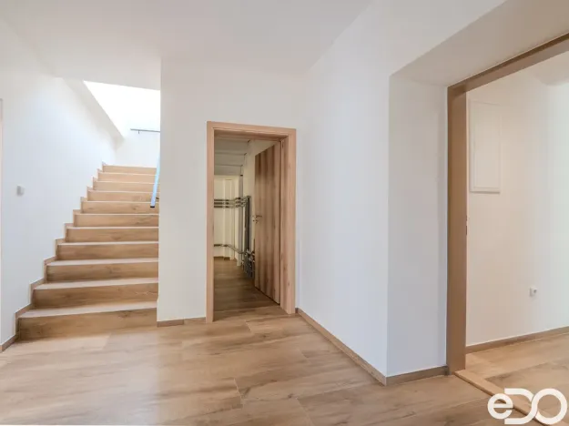 Pronájem bytu 3+kk, Máslojedy, 70 m2
