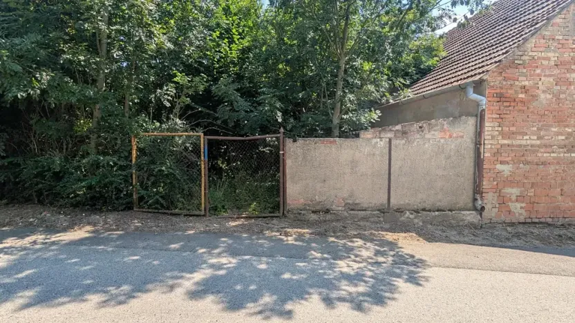 Prodej pozemku pro bydlení, Kučerov, 1639 m2