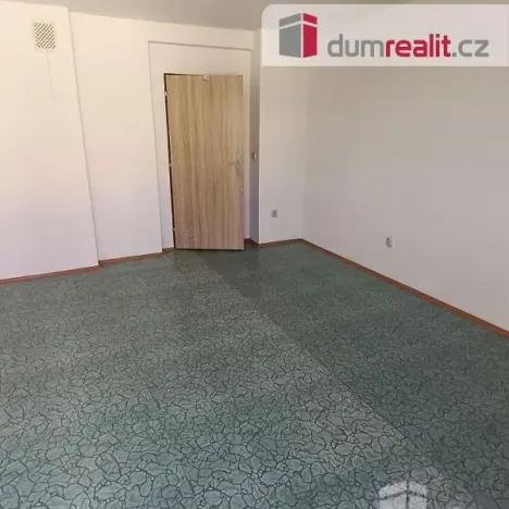 Pronájem bytu 2+1, Děčín - Děčín VII-Chrochvice, Vilsnická, 70 m2
