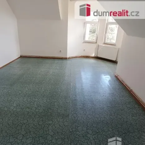Pronájem bytu 2+1, Děčín - Děčín VII-Chrochvice, Vilsnická, 70 m2